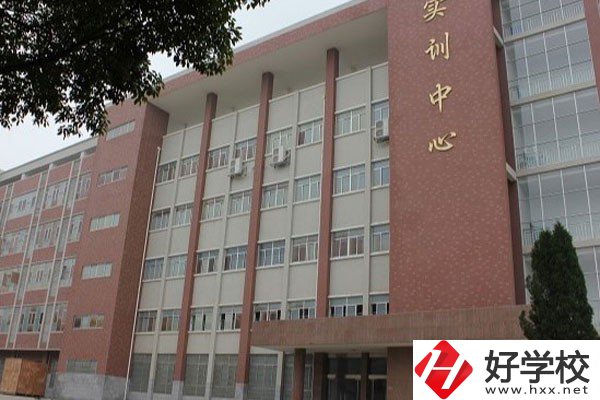 岳陽市高級技工學(xué)校有哪些辦學(xué)特色？