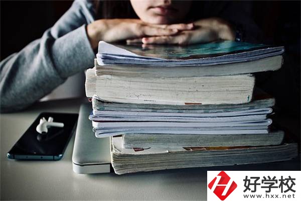 湖南初中畢業(yè)選3+2還是3+3？有五年制大專推薦嗎？