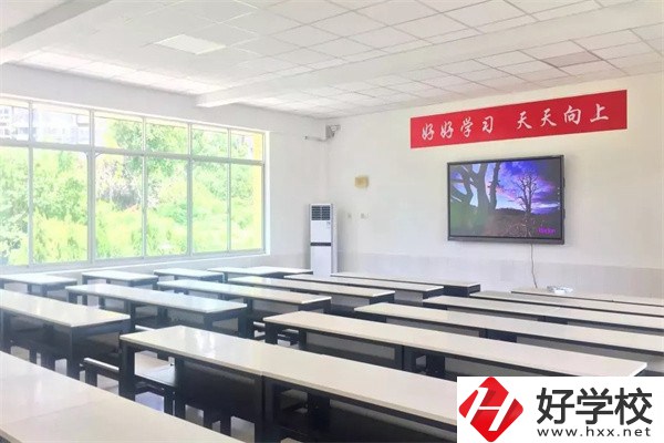 長沙有什么衛(wèi)校？學校條件怎么樣？